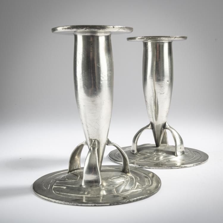 Bild 4 zu Objekt, 2 candlesticks, 1902-05, Archibald Knox, Liberty, Haseler, 166A 5