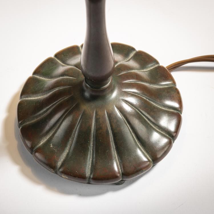 Bild 4 zu Objekt, 'Favrile'-Tischleuchte 'Flowers', um 1918, Louis C. Tiffany, Tiffany Studios, New York, 165B 278