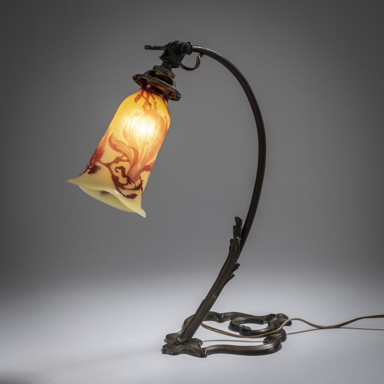 Bild 1 zu Objekt, Table light 'Magnolia' pres. 1908-20, Emile Gall&eacute;, Gall&eacute;, Nancy, 165B 161