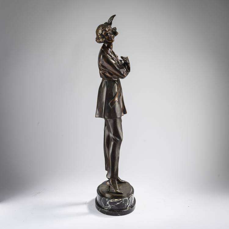 Bild 1 zu Objekt, 'Girl with a Cigarette', c. 1925, Bruno Zach, 165C 329