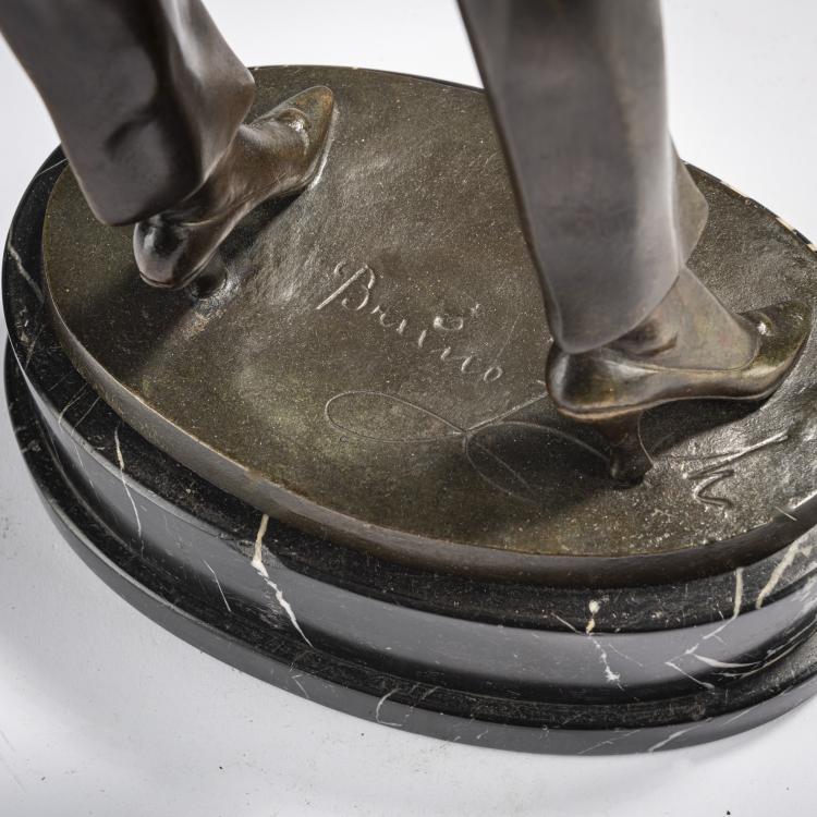 Bild 3 zu Objekt, 'Girl with a Cigarette', c. 1925, Bruno Zach, 165C 329