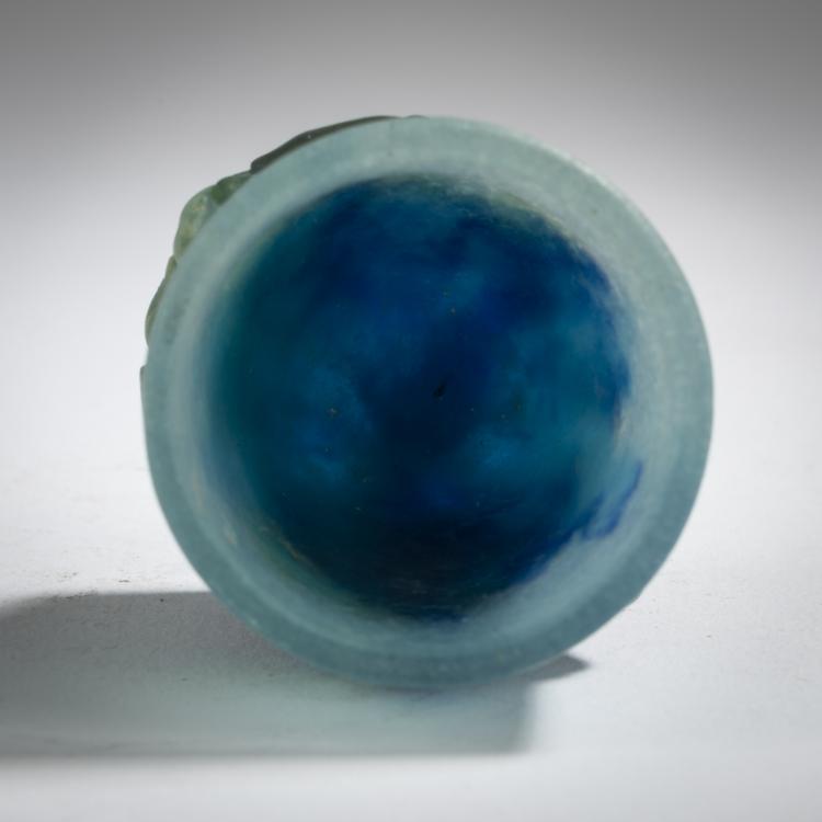 Bild 3 zu Objekt, Miniature vase with flowers, 1921, Henri Berg&eacute;,Amalric Walter, Walter, Amalric, Nancy, 165B 229