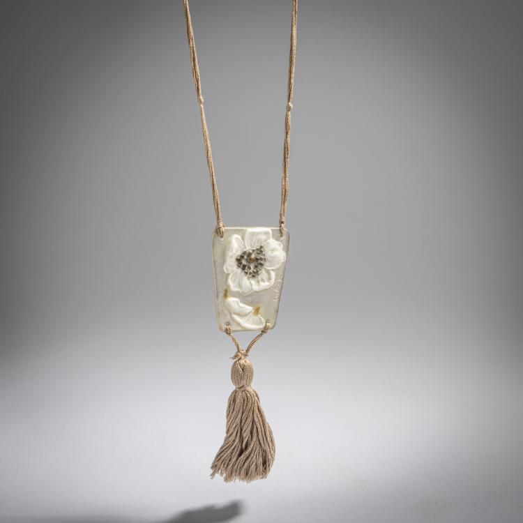 Hauptbild zu Objekt, Anh&auml;nger 'Eglantines', 1920, Gabriel Argy-Rousseau, Argy-Rousseau, Gabriel, Paris, 165B 64