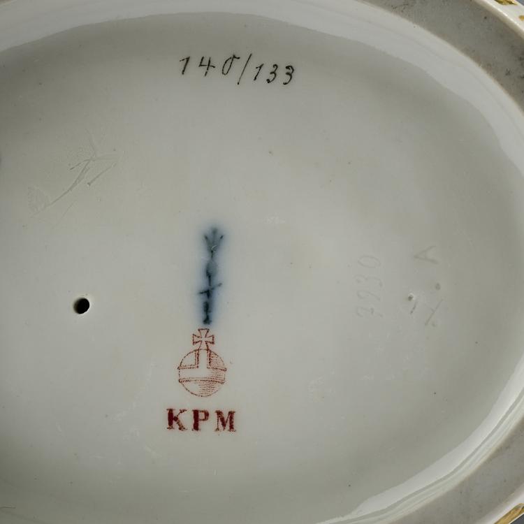 Bild 4 zu Objekt, 'Figurengruppe zur Zeit Friedrich Wilhelms IV', 1905, Alfred Reichel, Berlin, KPM, 165D 493