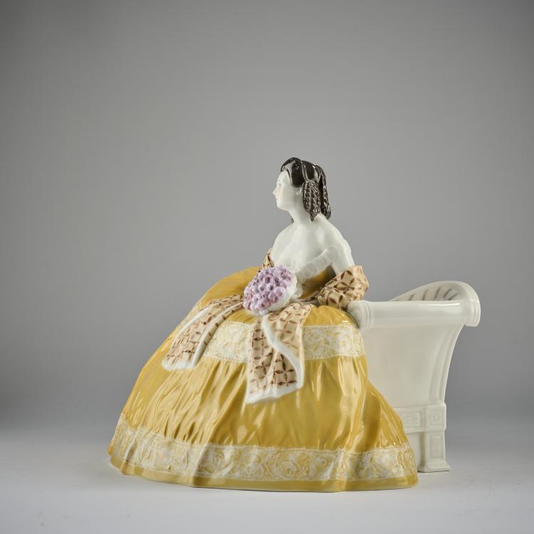 Bild 1 zu Objekt, Sitzende Dame im Reifrock, 1909, Carl Reschke, Berlin, KPM, 165D 495