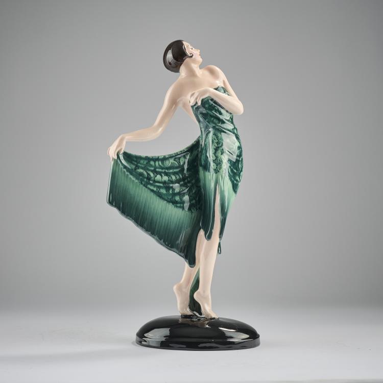 Hauptbild zu Objekt, 'Spanish Shawl', 1928/29, Josef Lorenzl, Goldscheider, Wien, 165D 516