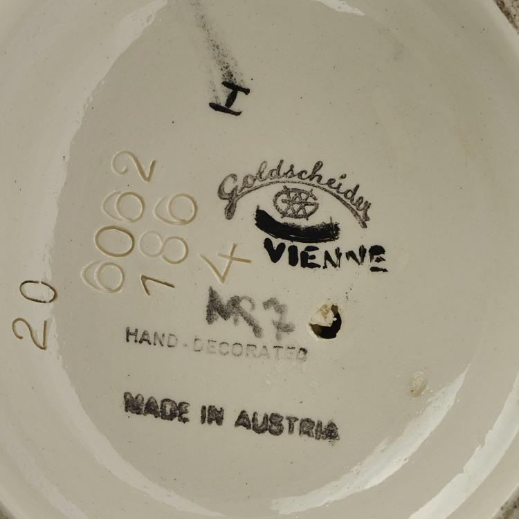 Bild 4 zu Objekt, 'Spanischer Shawl', 1928/29, Josef Lorenzl, Goldscheider, Wien, 165D 517