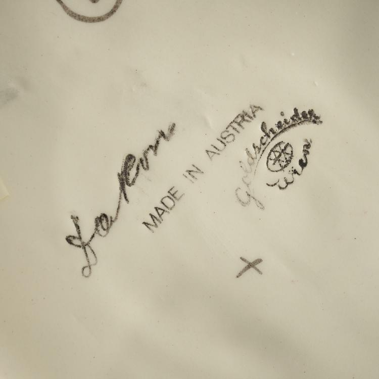 Bild 10 zu Objekt, 'Beauty', um 1935, Stephan Dakon, Goldscheider, Wien, 165D 512