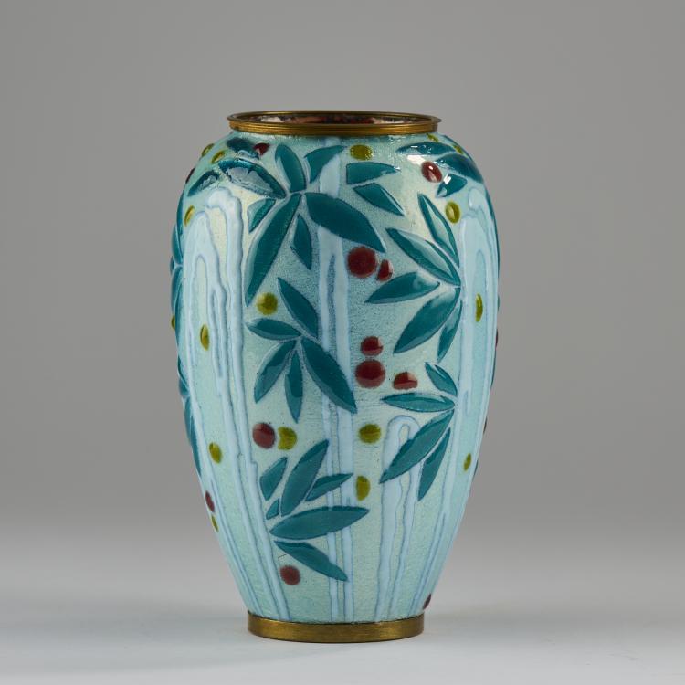 Hauptbild zu Objekt, Vase with Leaves and Berries, before 1943, Alexandre Marty, Marty, Alexandre, Limoges, 165D 579