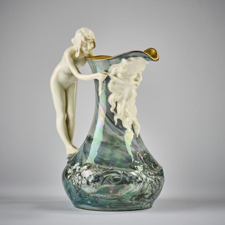 Bild 3 zu Objekt, 'Teasing' jug, c. 1899, Adolf Oppel, Bauer, Rosenthal & Co., Kronach, 165D 483