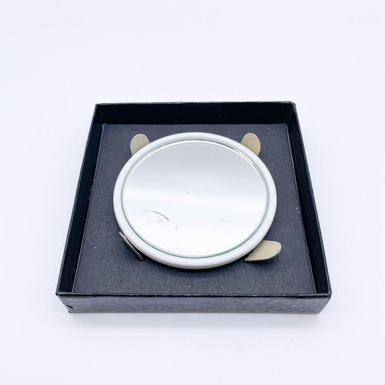 Bild 1 zu Objekt, Pocket mirror with Medusa head, Versace; Rosenthal, Selb, 166O 183