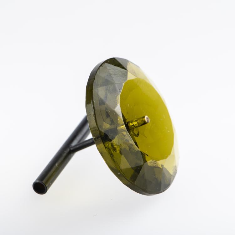 Hauptbild zu Objekt, 'Glass Ring', 1986, Herman Hermsen, 166C 479