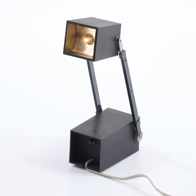 Bild 5 zu Objekt, Tischleuchte 'LamPetit', 1966, Verner Panton,Bent Gantzel Boysen, Poulsen, Louis, Kopenhagen, 167B 526