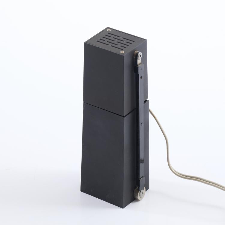 Bild 6 zu Objekt, Tischleuchte 'LamPetit', 1966, Verner Panton,Bent Gantzel Boysen, Poulsen, Louis, Kopenhagen, 167B 526