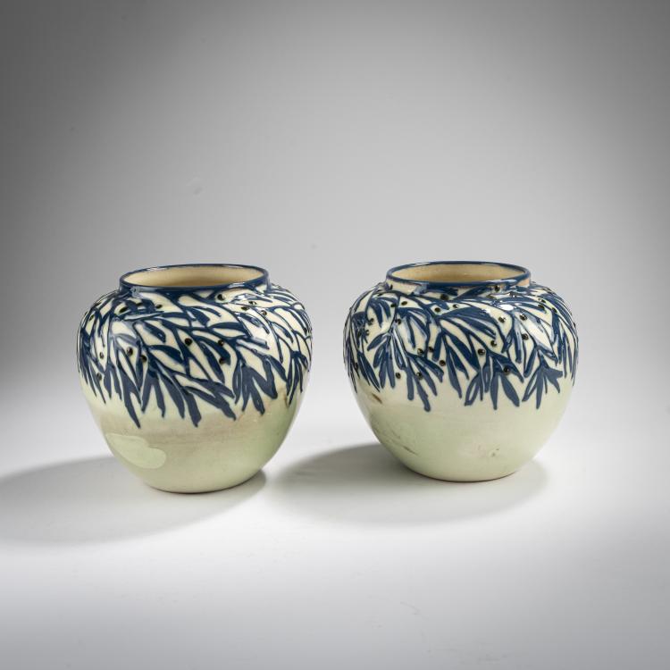 Hauptbild zu Objekt, Zwei kleine Vasen 'Zweige', 1921-23, Max Laeuger, Karlsruhe, Majolikamanufaktur, 165C 429