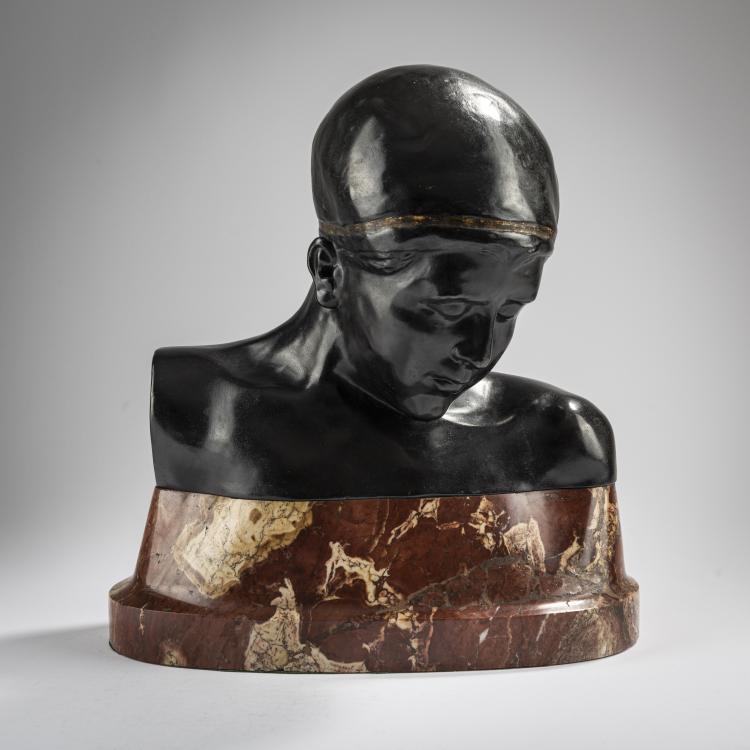 Hauptbild zu Objekt, Bust of a young man with a victory band, c. 1910,  Brandstetter, Adalbert, Brandstetter, M&uuml;nchen, 165C 285