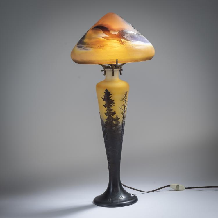 Hauptbild zu Objekt, 'Paysage alpin et Aigles' table light, 1908-20, Emile Gall&eacute;, Gall&eacute;, Nancy, 165B 162