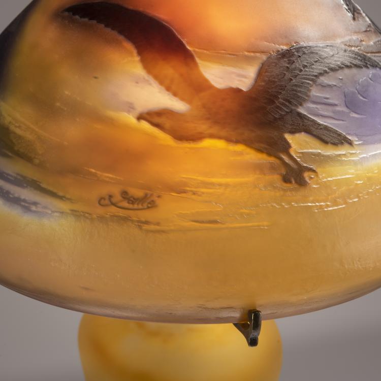 Bild 2 zu Objekt, 'Paysage alpin et Aigles' table light, 1908-20, Emile Gall&eacute;, Gall&eacute;, Nancy, 165B 162