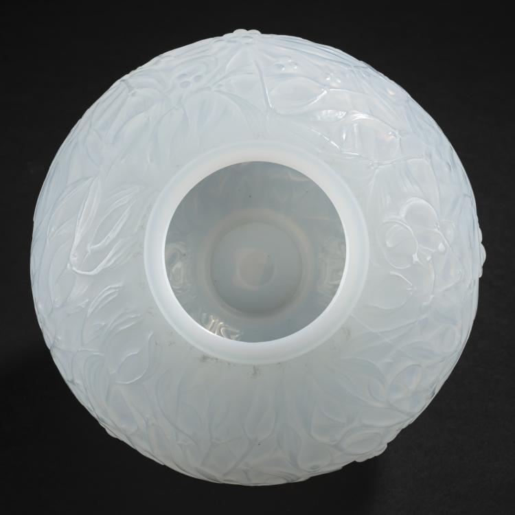 Bild 1 zu Objekt, Vase 'Gui', 1920, Ren&eacute; Lalique, Lalique, Ren&eacute;, Combs-la-Ville/Wingen-sur-Moder, 165A 5