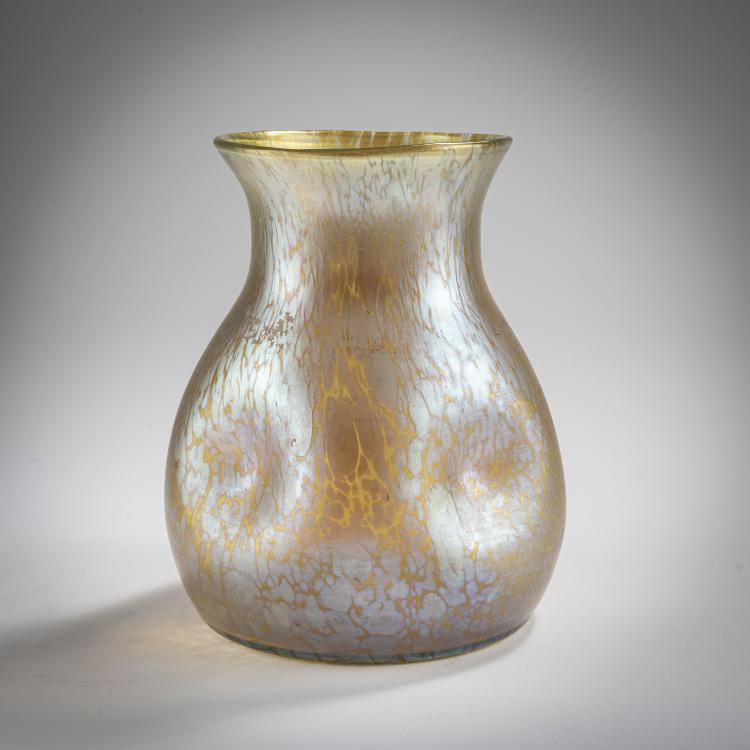 Hauptbild zu Objekt, 'Papillon'-Vase, um 1900, L&ouml;tz Wwe., Klosterm&uuml;hle, 165B 252