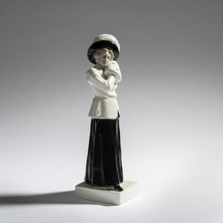 Hauptbild zu Objekt, 'Dame mit Muff', um 1910, Hugo F. Kirsch, Kirsch, Hugo F., Wien, 165D 538