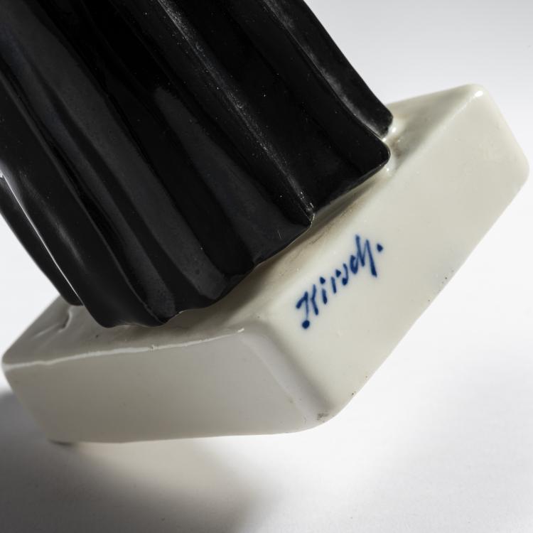 Bild 4 zu Objekt, 'Dame mit Muff', um 1910, Hugo F. Kirsch, Kirsch, Hugo F., Wien, 165D 538