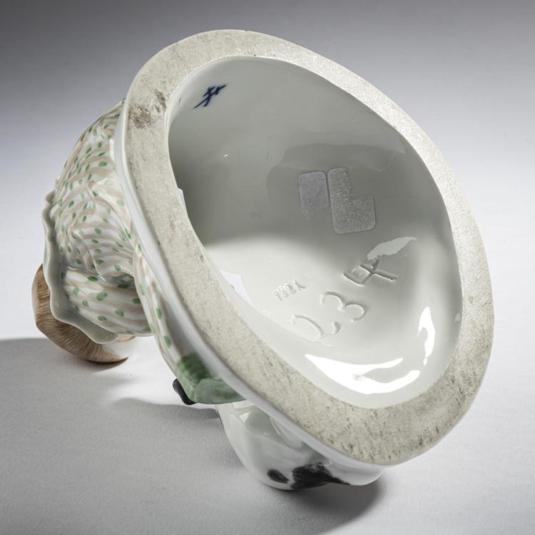 Bild 4 zu Objekt, 'Kind mit Hund', 1909, Paul Rumrich, Meissen, KPM, 165D 556