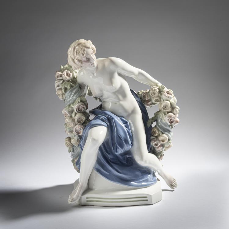 Hauptbild zu Objekt, 'Flora' - 'Sitzende Figur, weiblich, mit Blumengirlande', 1909, Paul Schley, Berlin, KPM, 165D 496