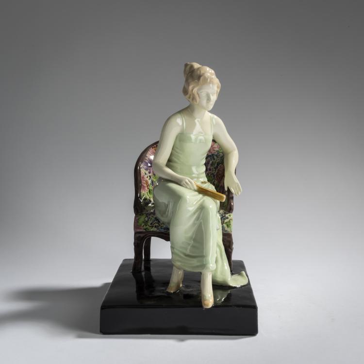Bild 2 zu Objekt, Girl sitting with a fan, c. 1920, Wiener Kunstkeramische Werkst&auml;tte, Busch & Ludescher, 165D 572