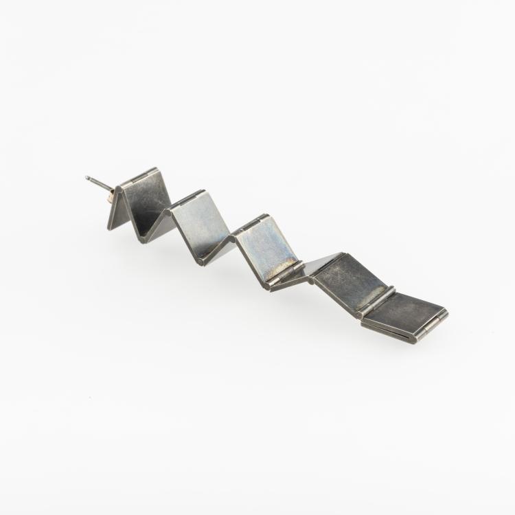 Bild 1 zu Objekt, Ohrschmuck/Brosche 'Steps', 1994, Ron Arad, Chi ha paura...?, 166C 513