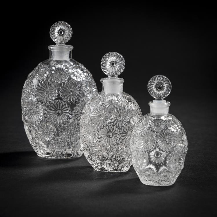 Hauptbild zu Objekt, 3 'Rose' bottles for Worth, 1937, Ren&eacute; Lalique, Lalique, Ren&eacute;, Wingen-sur-Moder, 165A 44