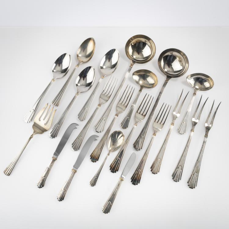 Hauptbild zu Objekt, Set of 19 pieces of 'La Maison Louis Cartier' serving cutlery, Cartier, Paris, 166D 612