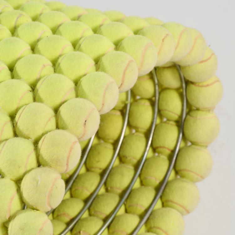 Bild 4 zu Objekt, 'Tennis ball bench' with prototype, 2004, Tejo Remy, Atelier Remy Veenhuizen, Rotterdam, 166A 179