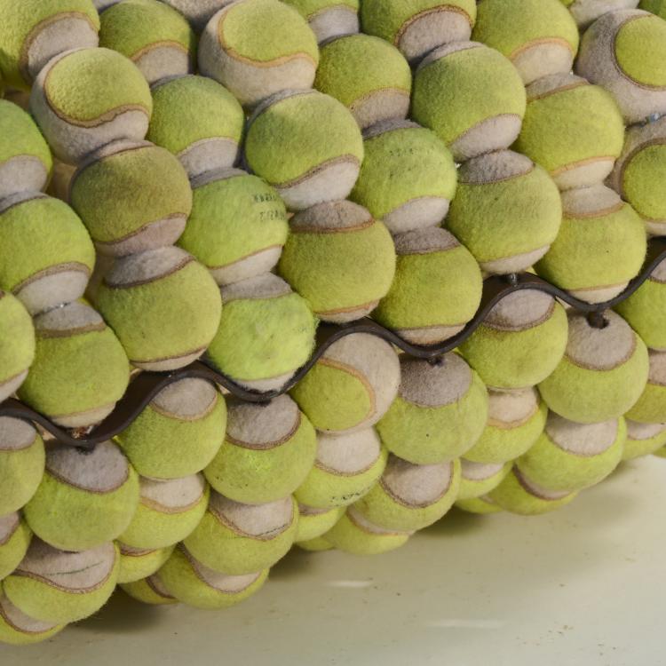 Bild 13 zu Objekt, 'Tennis ball bench' with prototype, 2004, Tejo Remy, Atelier Remy Veenhuizen, Rotterdam, 166A 179