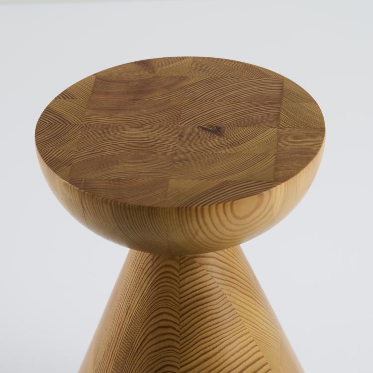 Bild 3 zu Objekt, Two stools, 2022, Benjamin Jonas, Belgien, 166A 182