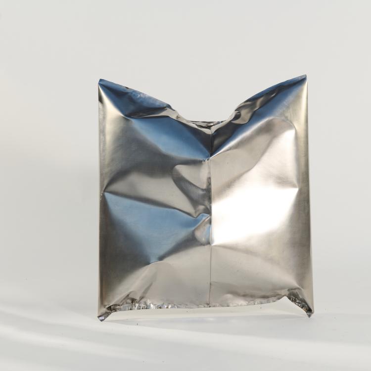 Hauptbild zu Objekt, Sheet metal pillow, 1965-69, Ansgar Nierhoff, 166B 327