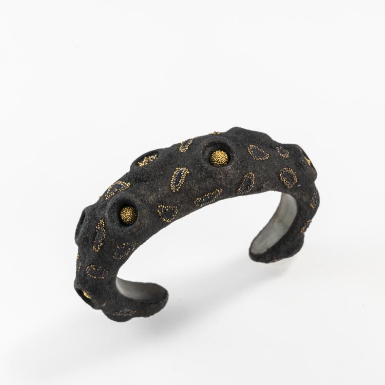 Hauptbild zu Objekt, Armreif 'Hommage 4', 2012, Arata Fuchi, 166C 453