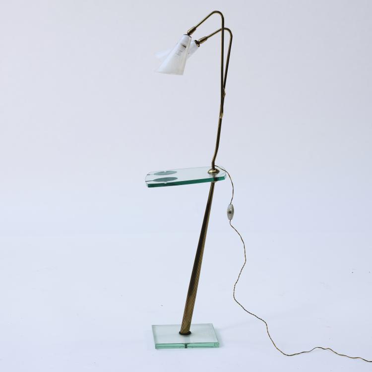Hauptbild zu Objekt, Beleuchteter Beistelltisch mit Aschenbechern, um 1952, Fontana Arte, Mailand (zugeschrieben/attributed), 167A 27