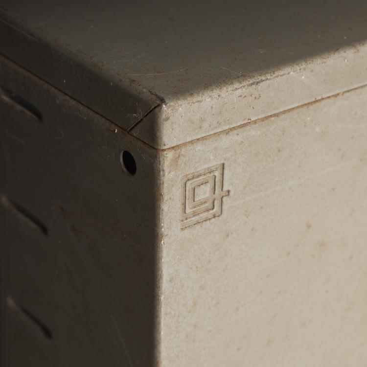 Bild 3 zu Objekt, 'Arco' typewriter table, 1963, Studio B.B.P.R.,Gian Luigi Banfi,Ludovico Barbiano di Belgiojoso,Enrico Peressutti,Ernesto Nathan Rogers, Olivetti, Ivrea, 167A 170