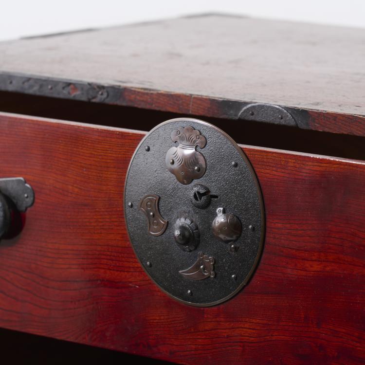 Bild 4 zu Objekt, 'Tansu' Kommode, 19. Jahrhundert, Japan, 167B 326