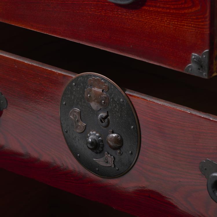 Bild 7 zu Objekt, 'Tansu' Kommode, 19. Jahrhundert, Japan, 167B 326