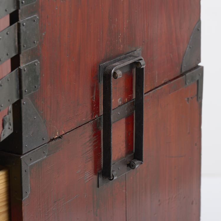 Bild 9 zu Objekt, 'Tansu' Kommode, 19. Jahrhundert, Japan, 167B 326