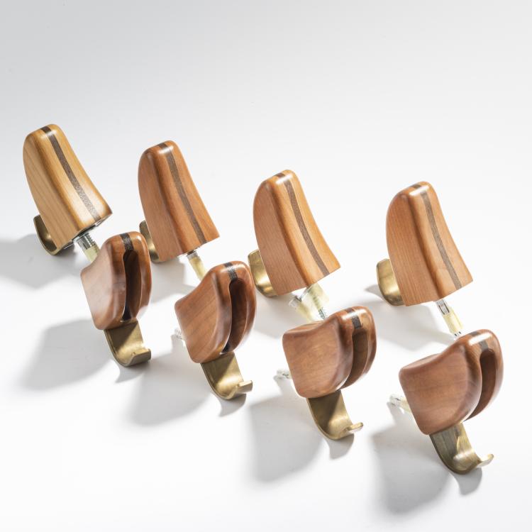 Hauptbild zu Objekt, Acht Kleiderhaken, 1968, Carlo Scarpa, Montebello, Italien, 167A 108