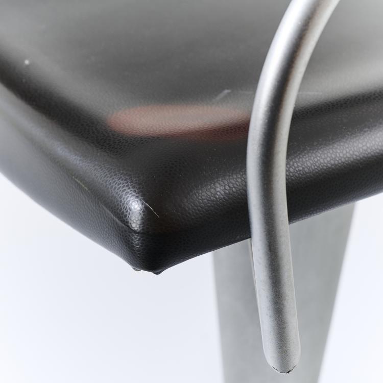 Bild 5 zu Objekt, Two 'Techno' barber chairs, 1990/91, Philippe Starck, Driade Aleph, Mailand, 167B 586