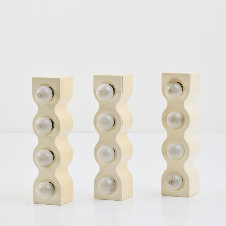 Bild 4 zu Objekt, Nine 'Sinus' wall lights, 1972, Ettore Sottsass, Stilnovo, Mailand, 167A 238