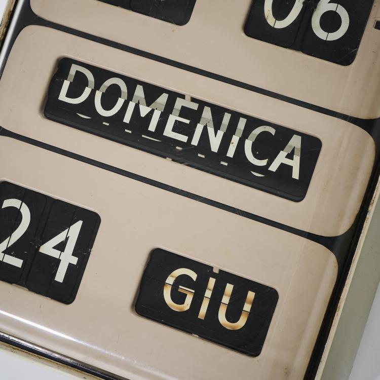 Bild 4 zu Objekt, Electric wall clock 'Cifra' with calendar, c. 1965, Gino Valle, Solari, Udine, 167A 107