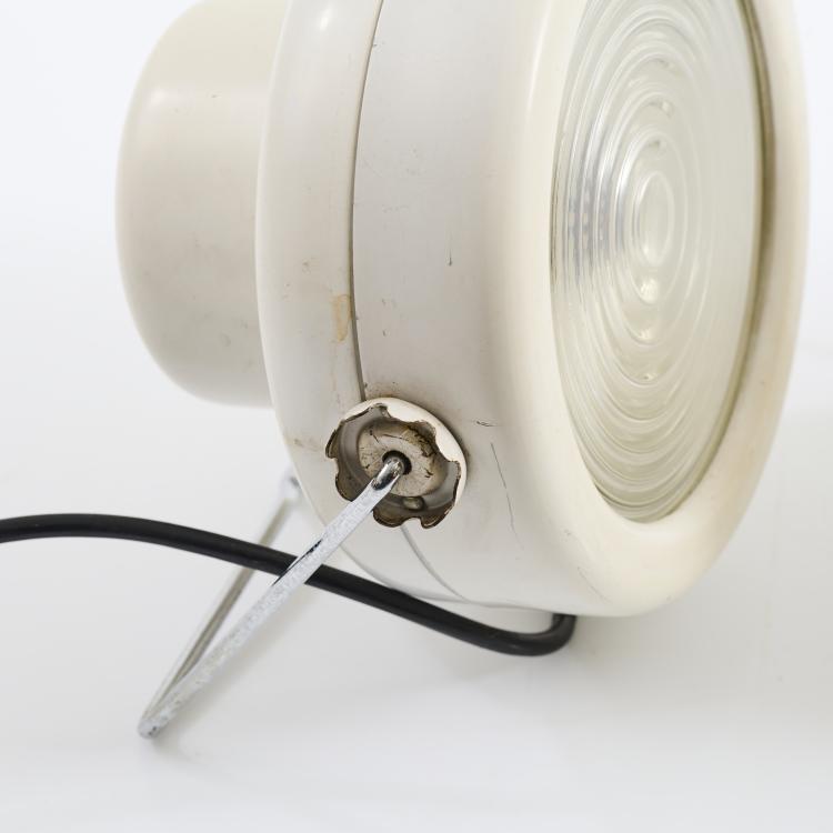 Bild 2 zu Objekt, Zwei Tisch- / Wand- / Deckenleuchten 'Sciuko', 1966, Achille Castiglioni,Pier Giacomo Castiglioni, Flos, Mailand, 167A 188