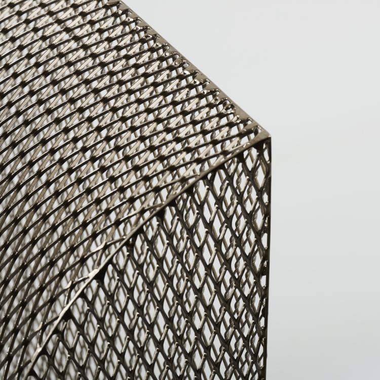 Bild 9 zu Objekt, 'How High The Moon' easy chair, 1986, Shiro Kuramata, Vitra Design, Weil am Rhein, 167B 574