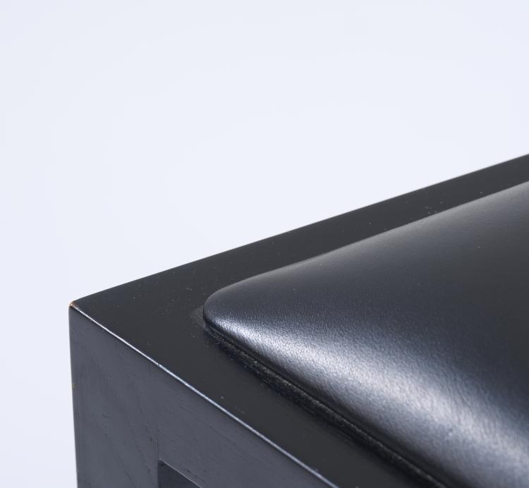 Bild 8 zu Objekt, Two 'Monroe' chairs, c. 1982, Arata Isozaki, ICF, Mailand f&uuml;r design Seating, Japan, 167B 576