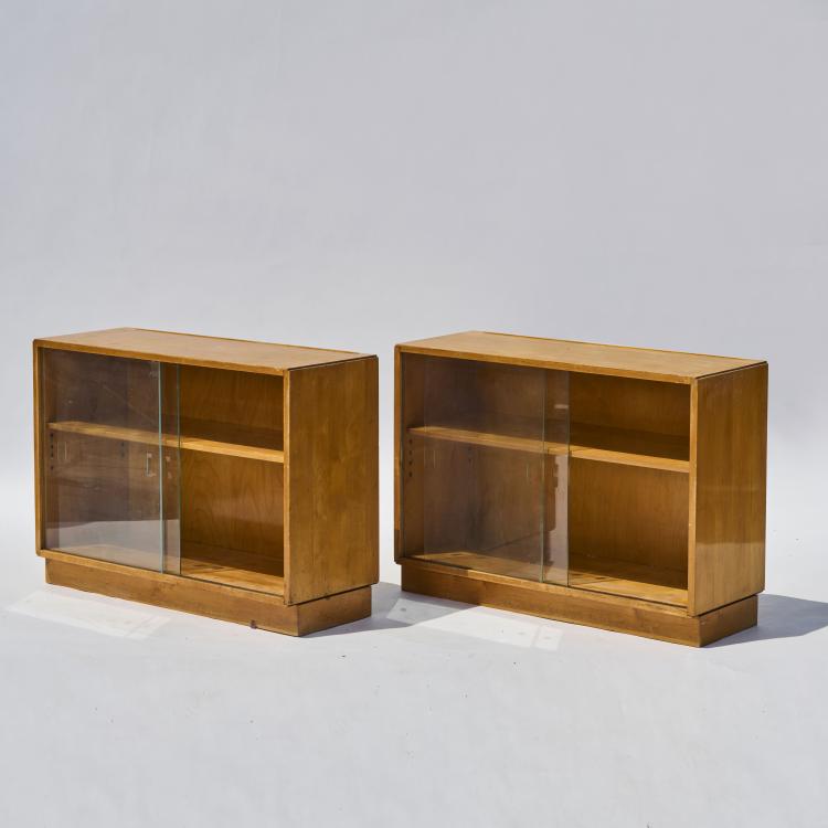 Bild 2 zu Objekt, Zwei kleine Standregale, um 1936, Alvar Aalto, Finmar, Finnland, 170B 397